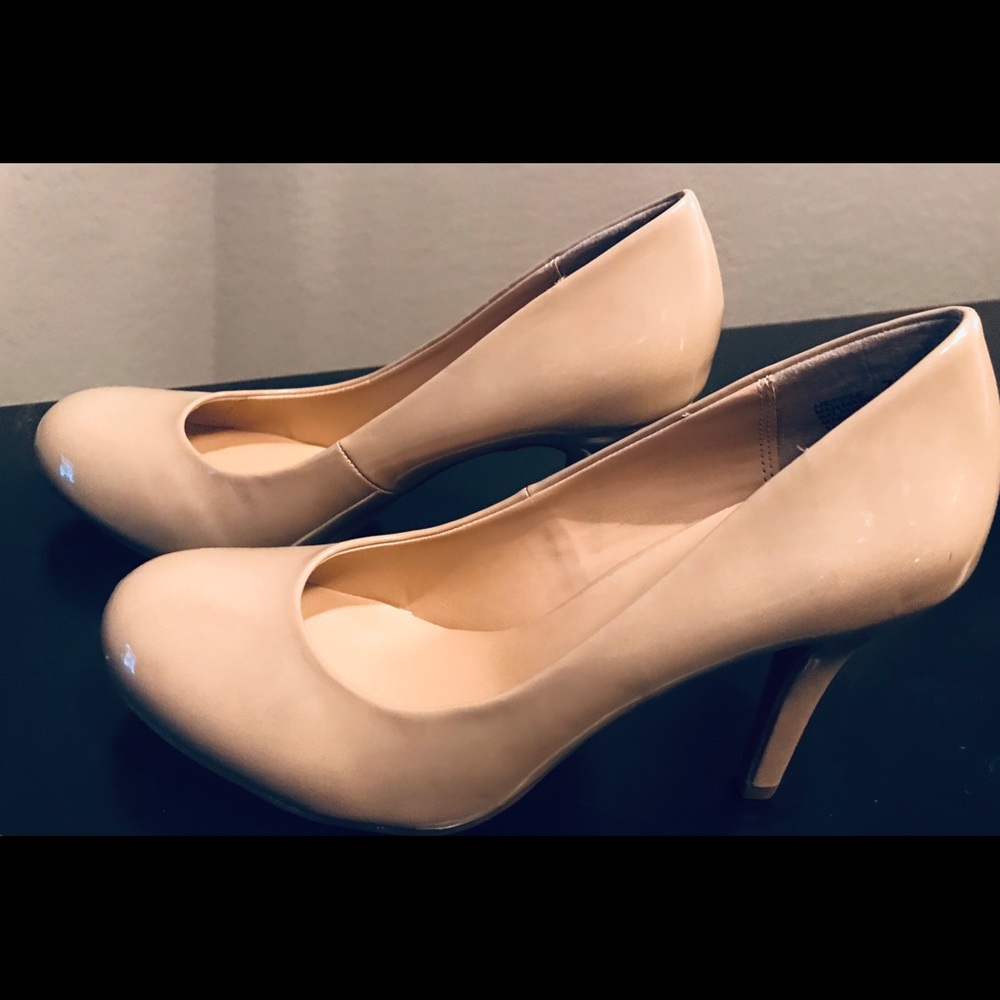 NWOT Patent Leather 9&Co Heels
